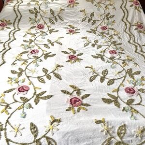 Vintage Floral Chenille Embroidered Cotton Bedspread Coverlet 103x120" White